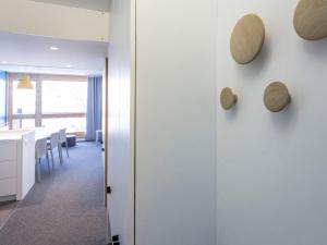 Appartement calme rénové - 78 pers - Balcon - Wifi et Parking - FR-1-346-312