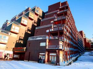 Studio lumineux au pied des pistes avec balcon - FR-1-346-495