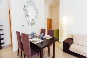 Spacious beautiful apartment - Seville Center