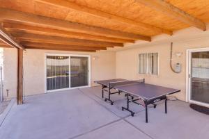 Quaint Bullhead City Getaway about 2 Mi to River!