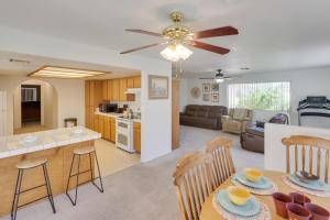 Quaint Bullhead City Getaway about 2 Mi to River!