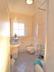 Birkmaase 14 - Komfort FeWo im 4-Sterne-Ferienhaus Anselm DG