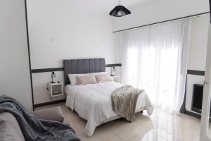 Hermoso departamento, a cuatro cuadras del mar - HERMOSO BALCÓN