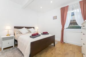 Private Hot Tub - Zen & Bubbles