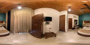 Avanee Hotel