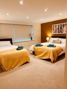 LivinSpace- Modern and spacious 2 bed flat in Central Sutton