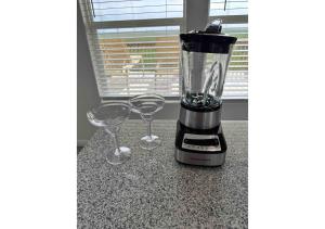 Blue Lagoon with Hot Tub and Golf Cart!