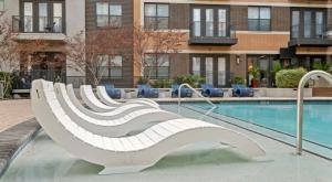 Modern Stylish Suite Design District Dallas