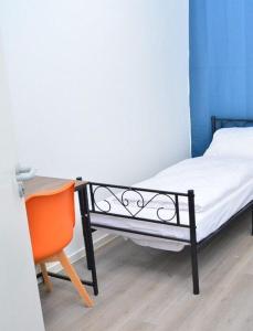 Xenon hostels