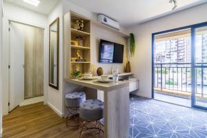 MY606 · MY606 Completo e ao lado do Shopping Frei Caneca