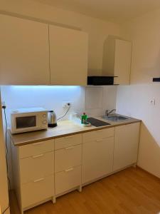 Cozy apartment near City Center with easy transport access