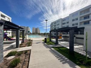 Depto a pasos de la playa, vistas al mar