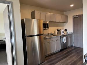 Iron Creek Inn & Suites