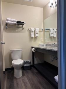 Iron Creek Inn & Suites