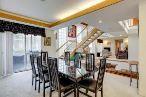 Walk to Trails! Small-Town Hideaway in Cambria