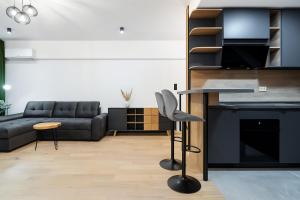 Central ONE Velvet plus Parking