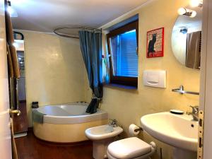 Urban Chalet with Terrace