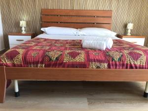 Nichi & Matti Iemmolos Guest House