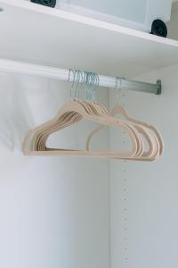 NEW Cozy&Modern Apt 30min from SurfCity