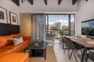 New Luxury Apartment