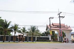 Mae Rampung Beach House Pool Villa