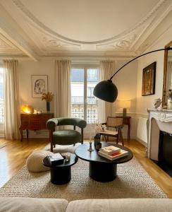 Luxury designer apartment Notre-Dame with terrace