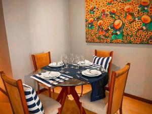 Luxury Ipanema Suites - Pool, Steps from the Beach