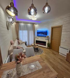 Green Hill Isidorovic Zlatibor