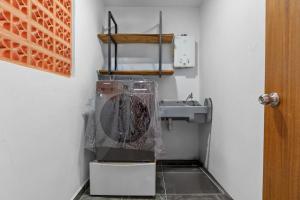 Modern apartment with pool in Ixtapa, 2 bedrooms