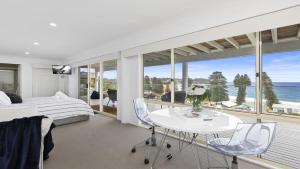 Amazing Views and Short Walk To Beach