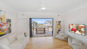 Elanora 1 - Beachfront Unit