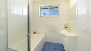 Hear The Waves - Enjoy The Sea Breezes