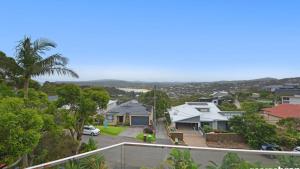 House De La Vista - Beach and Mountain Views