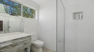 Treehouse On Stone - House and Private Guest Suite