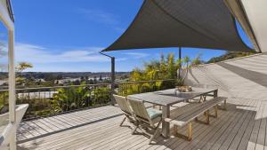 La Gratitude - Short Walk To Beach, Great Views!