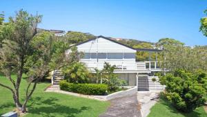 Vista Seascape - Decks, Pool, and Views!