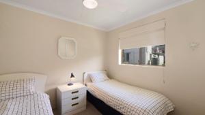 Sand N Sun - Opposite The Beach