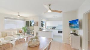 Marese 6 - Cosy and Tranquil Beachfront Unit