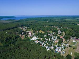 Mobil-home pour 6 personnes avec terrasse - API-1-52-655