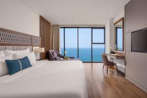 Peninsula Hotel Danang