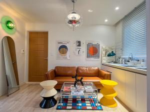 Retro FlowㅡMellow Stay 2