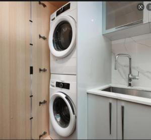 Tillicum center one bedroom suint