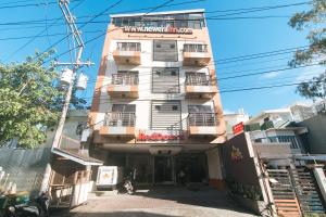 RedDoorz Plus New Era Budget Hotel Mabolo former RedDoorz near Landers Superstore Cebu City
