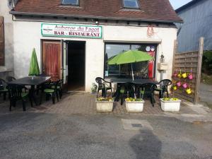 Chalets indépendants avec jardin et jeux denfants - FR-1-489-402