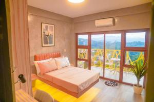 Brand New Villa with Pool & Majestic Mountain Views