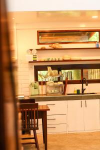 Lusty Glaze Villa Siargao