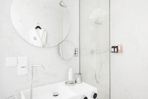 Perpetual Room room in Hôtel Amastan Paris