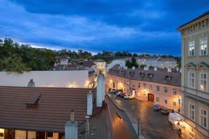 White Swan Boutique Apartments