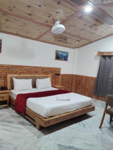 Hotel CM Palace - Pure Vegetarian