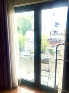 Hanoi Apartment Lion